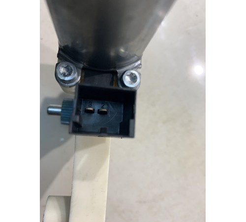 Моторчик стеклоподъемника (передний, левый)