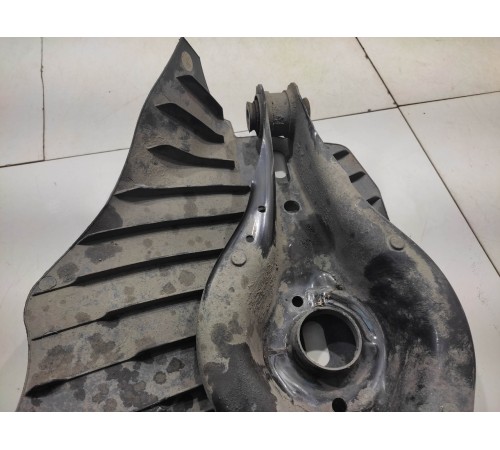 Рычаг подвески (задний, левый)