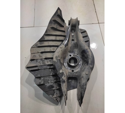 Рычаг подвески (задний, левый)