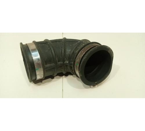 Патрубок воздушного фильтра