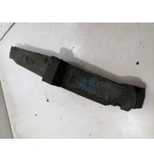  Уплотнитель крыла правый