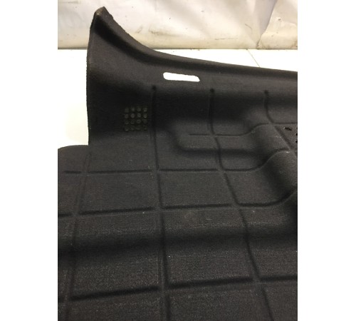 Обшивка багажника