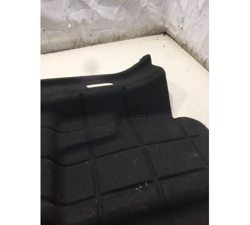 Обшивка багажника