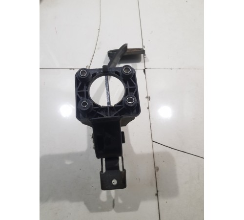 Педаль тормоза