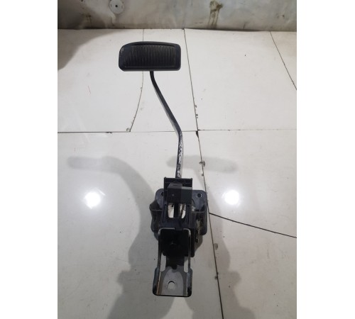 Педаль тормоза