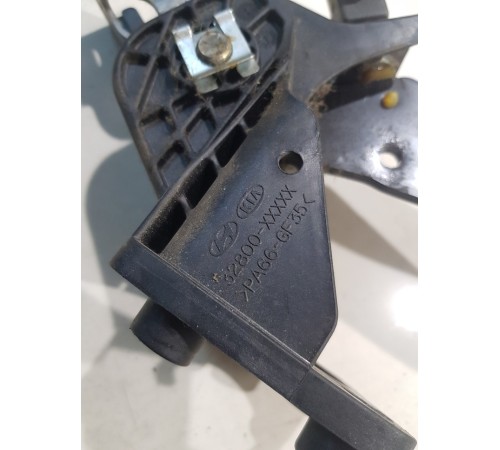 Педаль тормоза