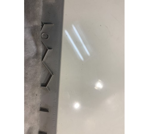 Обивка стойки (задняя левая)