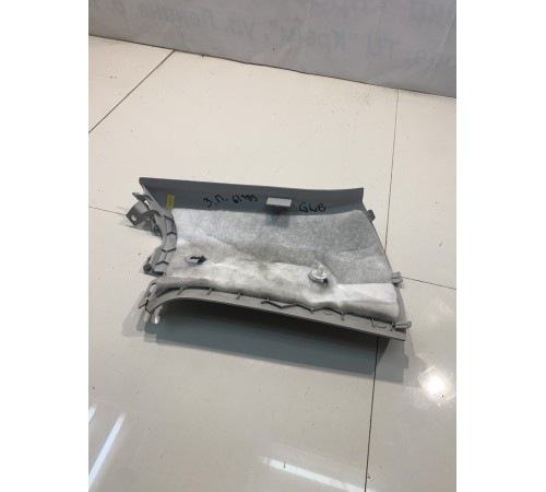 Обивка стойки (задняя левая)