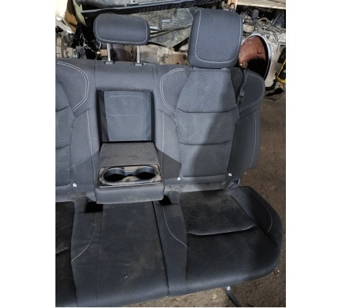 Задний ряд сидений