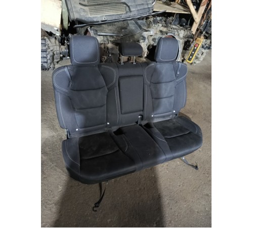 Задний ряд сидений