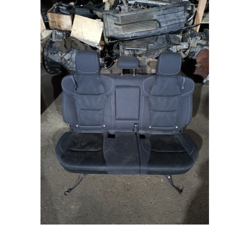 Задний ряд сидений