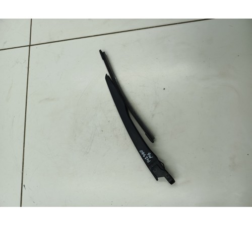 Поводок стеклоочистителя задний