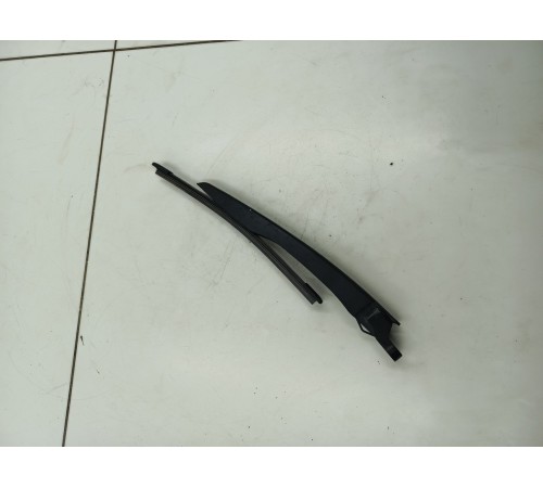 Поводок стеклоочистителя задний