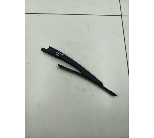 Поводок стеклоочистителя задний