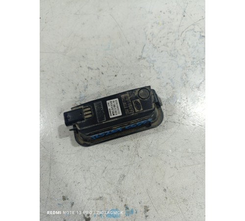 Кнопка открывания багажника с подсветкой