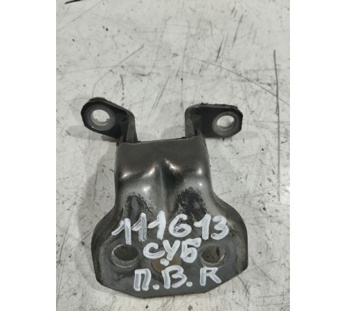 Петля двери(передняя правая верхняя)