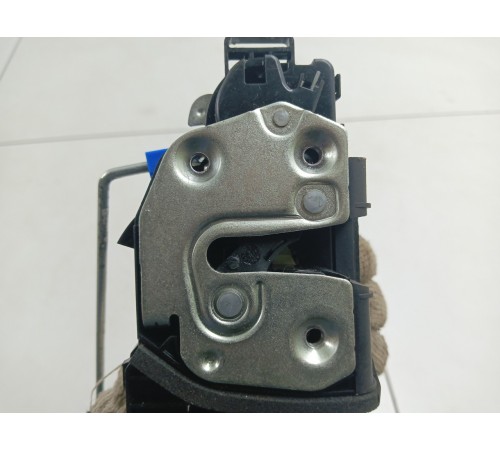 Замок двери передний правый