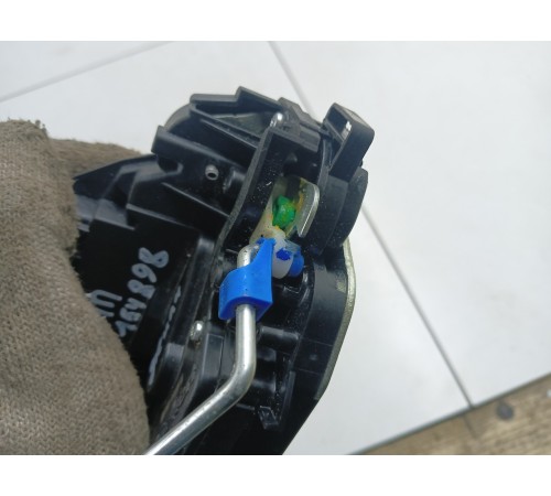 Замок двери передний правый