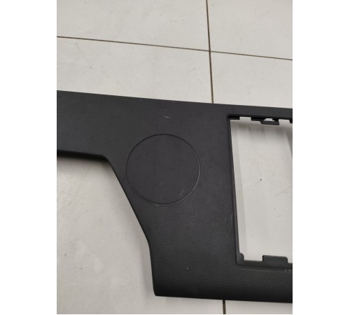 Накладка торпедо левая