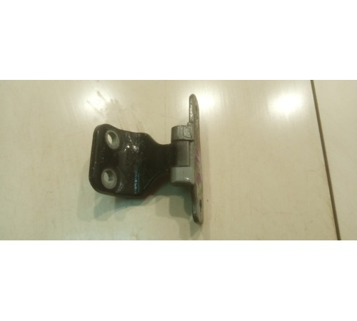 Петля двери (задняя, правая, верхняя)