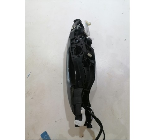 Ручка двери передняя левая