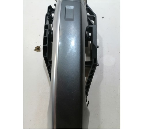 Ручка двери передняя левая