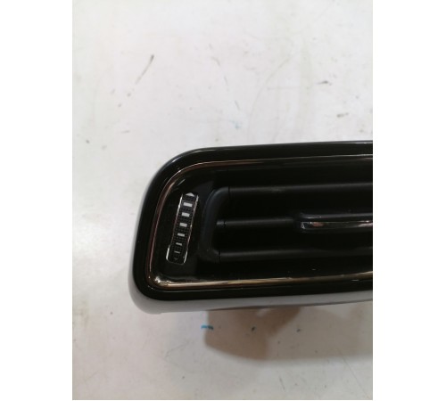 Воздушный дефлектор передний