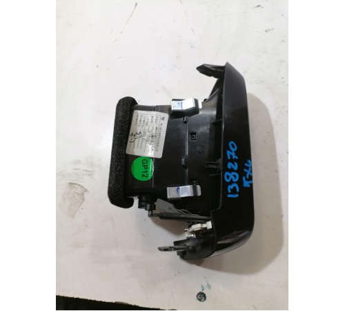 Воздушный дефлектор передний