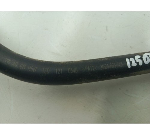 Патрубок системы охлаждения