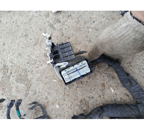 Электропроводка подкапотная с монтажным блоком