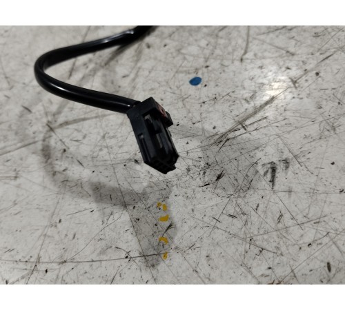 Кнопка открывания багажника