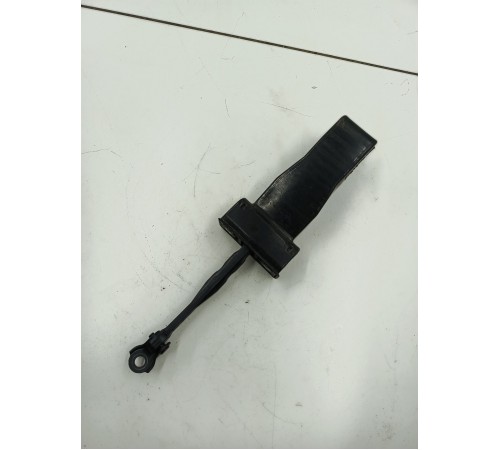 Ограничитель двери передний правый