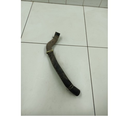 Патрубок системы охлаждения