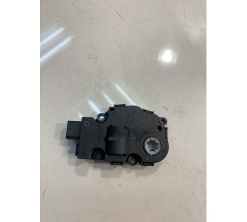 Моторчик привода заслонок отопителя