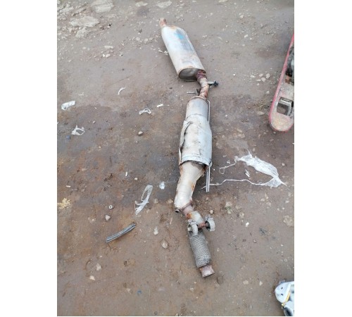 Глушитель с катализатором средняя часть