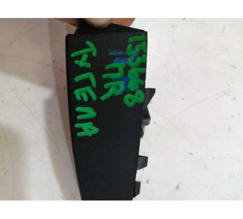 Угол двери передний правый внутренний с динамиком