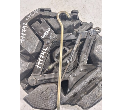 Ящик для инструментов (багажника) в сборе