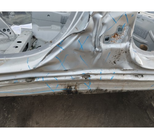 Порог со стойкой левый