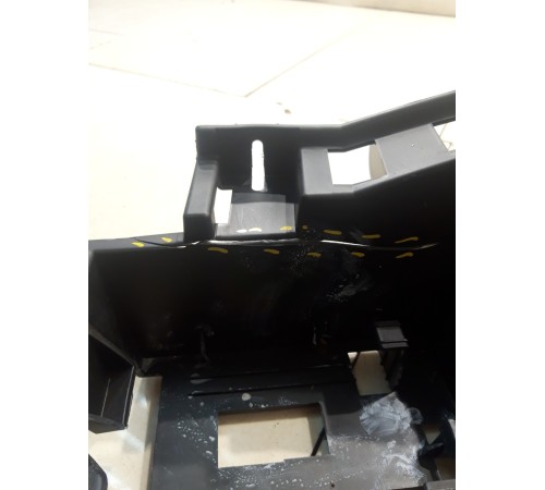 Крепление АКБ