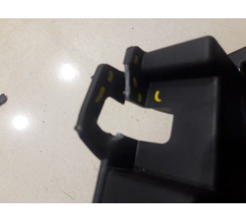 Крепление АКБ