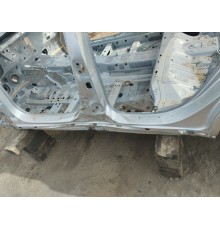 Порог со стойкой левый