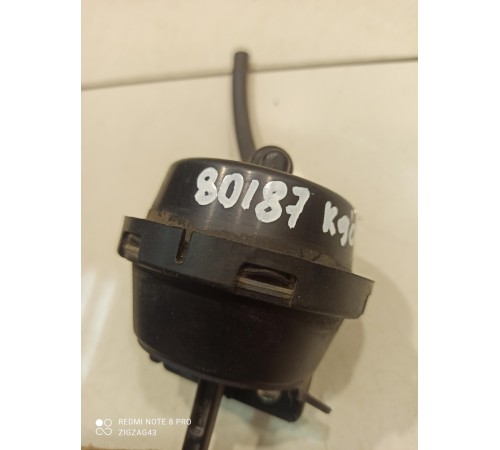 Вакуумный привод впускного коллектора