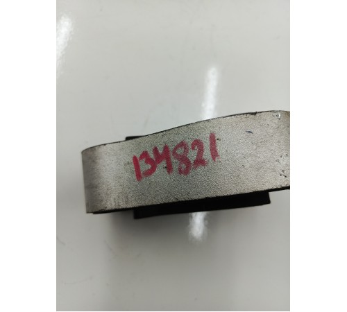 Опора двигателя задняя левая