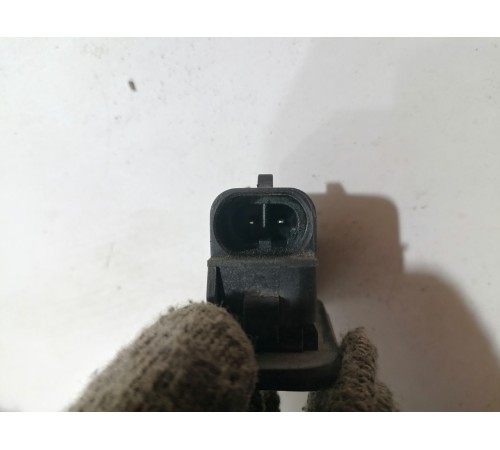 Кнопка закрывания багажника