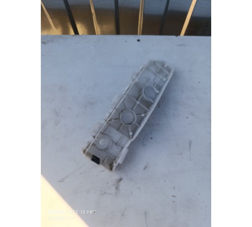 Кронштейн переднего бампера правый