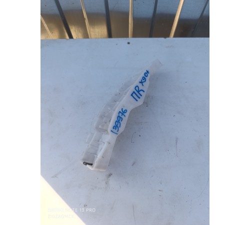 Кронштейн переднего бампера правый