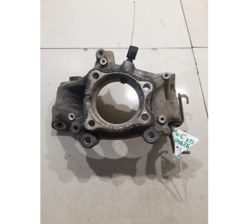 Кулак поворотный(задний правый)