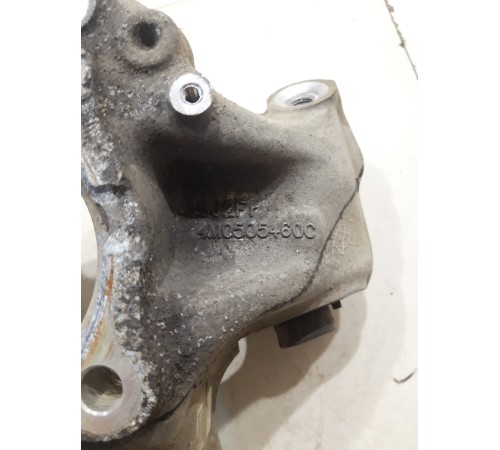 Кулак поворотный(задний правый)