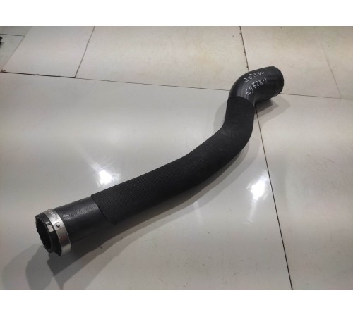 Патрубок системы охлаждения