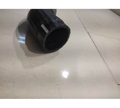 Патрубок системы охлаждения